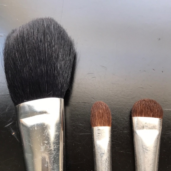 Makeup brushes - Picture 3 of 3